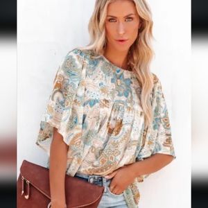♥️New Paisley wide sleeve loose top